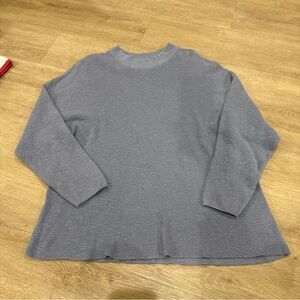 Elegant Women's Blue Crew Neck Sweater